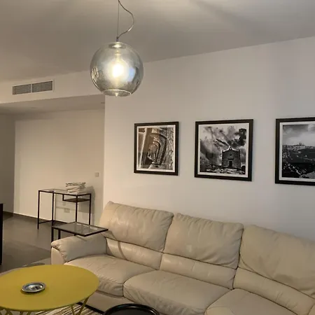 Qawra 2 Bed By Homely! Appartamento St. Paul's Bay