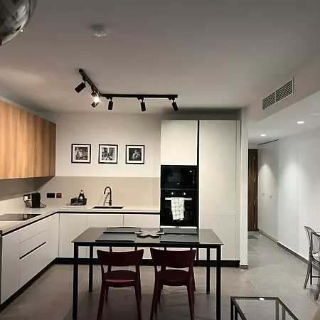 Apartment Qawra 2 Bed By Homely! *